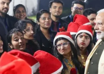 യേശുക്രിസ്തുവിന്റെ പാഠങ്ങൾ സ്നേഹത്തിന്റെയും സാഹോദര്യത്തിന്റെയും സന്ദേശം; രാജ്യത്തെ ജനങ്ങൾക്ക് ക്രിസ്മസ് ആശംസ കൾ നേർന്ന് പ്രധാന മന്ത്രി