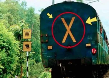 ട്രെയിനുകളുടെ പിന്നിലെ ആ ചിഹ്നം എന്തിന്?