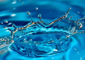 ഇത്തരം പാത്രങ്ങളില്‍ വെള്ളം കുടിക്കുന്നത് വിഷം കഴിക്കുന്നതിന് തുല്യം, ശ്രദ്ധിക്കണം ഇക്കാര്യങ്ങള്‍