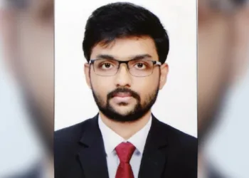 പിറന്നാൾ ആഘോഷത്തിനിടെ ഹോസ്റ്റൽ കെട്ടിടത്തിൽ നിന്നും കാൽവഴുതി വീണു ; ഐഐഎം വിദ്യാർത്ഥിയ്ക്ക് ദാരുണാന്ത്യം