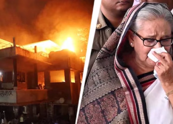 ‘നിങ്ങൾക്കൊരു കെട്ടിടം പൊളിക്കാൻ കഴിഞ്ഞേക്കും, പക്ഷേ ചരിത്രത്തെ തുടച്ചുനീക്കാൻ കഴിയില്ല’; പിതാവിന്റെ വസതി അഗ്നിക്കിരയാക്കിയതിന് പിന്നാലെ ഷെയ്ഖ് ഹസീന