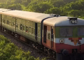 മൂന്ന് കോച്ചുകൾ; സഞ്ചാരം 9 കിലോ മീറ്റർ; ഇന്ത്യയിലെ ഏറ്റവും ചെറിയ ട്രെയിൻ സർവ്വീസ് കൊച്ചിയിൽ