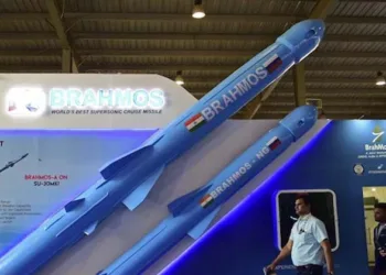 വിയറ്റ്നാമുമായി 700 മില്യൺ ഡോളറിന്റെ ബ്രഹ്മോസ് മിസൈൽ കരാറിലേക്ക് ഇന്ത്യ അടുക്കുന്നു, അടുത്തത് ഇന്തോനേഷ്യയും; ആശങ്കയിൽ ചൈന