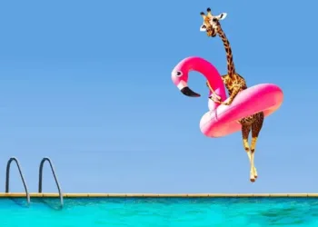 ഒരു ജിറാഫ് നീന്തുന്നത് ഒരിക്കലെങ്കിലും കണ്ടിട്ടുണ്ടോ? സത്യത്തിൽ അവ നീന്തുമോ?