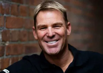 ഷെയ്ൻ വോണിന്റെ മുറിയിൽ നിന്ന് കണ്ടെത്തിയത് ഇന്ത്യൻ നിർമ്മിത ലൈംഗിക ഉത്തേജക മരുന്ന് : വിവാദം കനക്കുന്നു