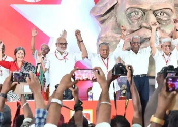 പിണറായി സർക്കാരിന്റെ നേട്ടങ്ങൾ ഉത്തരേന്ത്യയിൽ എത്തുന്നില്ല;പാർട്ടിയിൽ സ്ത്രീ പ്രാതിനിധ്യമില്ല; പാർട്ടി കോൺഗ്രസിൽ വിമർശനങ്ങളേറെ