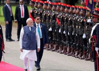 ശ്രീലങ്കയിലെത്തി നരേന്ദ്രമോദി; ഗാർഡ് ഓഫ് ഓണർ നൽകി സ്വീകരിച്ച് രാജ്യം