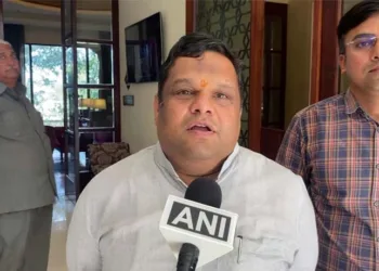 മുർഷിദാബാദ് സംഘർഷത്തിൽ ഇടപെട്ട് മനുഷ്യാവകാശകമ്മിഷൻ; ആവശ്യമെങ്കിൽ ബംഗാളിലേക്ക് പോകുമെന്ന് പ്രിയങ്ക് കനുങ്കോ