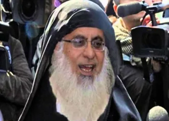 ഇന്ത്യയുമായി യുദ്ധമുണ്ടായാൽ പാകിസ്താനൊപ്പം നിൽക്കുമോയെന്ന് മൗലാനയുടെ ചോദ്യം; നിശബ്ദമായി സദസ്; സ്വന്തം നാട്ടുകാരും കയ്യൊഴിയുന്ന ഗതികേട്