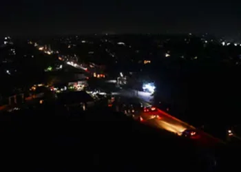 ജമ്മുകശ്മീരിൽ ആക്രമണത്തിന് ശ്രമിച്ച് പാകിസ്താൻ,വിമാനത്താവളം ലക്ഷ്യമിട്ടെത്തിയ മിസൈലുകൾ തകർത്ത് ഇന്ത്യ