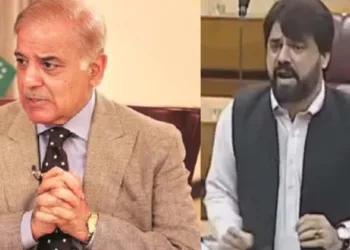 ഷഹബാസ് ഒരു ഭീരു,മോദിയുടെ പേര് പറയാൻ പോലും ഭയം; സൈനികർക്ക് എന്ത് സന്ദേശമാണ് ഇയാൾ നൽകുന്നത്? : പാകിസ്താനിലെ ഭിന്നത മറനീക്കി പുറത്തേക്ക്