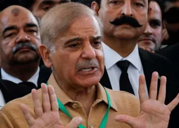 മോദിയുടെ ഇന്ത്യയോട് മുട്ടാൻ നിൽക്കണ്ട,പാപ്പരായിപ്പോവും; മുന്നറിയിപ്പുമായി മൂഡീസ്