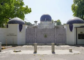 പദവിക്ക് നിരക്കാത്ത പെരുമാറ്റം ; പാകിസ്താൻ ഹൈക്കമ്മീഷൻ ഉദ്യോഗസ്ഥനെ പുറത്താക്കി ഇന്ത്യ