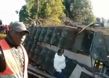 ഖത്തറില് നിന്ന് കെനിയയിലേക്ക് വിനോദയാത്ര പോയ സംഘത്തിന്റെ ബസ് മറിഞ്ഞ് 6 മരണം ; അപകടത്തിൽപ്പെട്ടത് കേരള, കർണാടക സ്വദേശികൾ