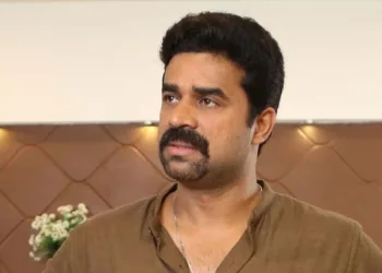 മദ്യപിച്ച് ഐപിഎൽ കാണാനാവാത്തത് എന്തൊരു കഷ്ടമാണ്: മദ്യനയത്തിനെതിരെ വിജയ് ബാബു