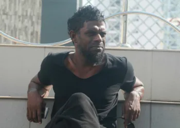 കള്ളടിച്ച് മൂത്ത് പഴുത്ത് എല്ലാം അടിച്ചു പോയവർ പൊതുവേദിയിൽ വന്ന് ലഹരിയെ കുറിച്ച് പറയുന്നത് കോമഡിയെന്ന് വിനായകൻ ; പരോക്ഷ വിമർശനം സലിം കുമാറിനെതിരെ?