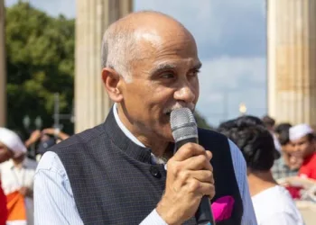 ഞങ്ങൾ വളരുന്നു അവർ തളരുന്നു; പാകിസ്താൻ കടം വാങ്ങിക്കൂട്ടുകയാണ്; യുഎന്നിൽ നാണം കെടുത്തി ഇന്ത്യ