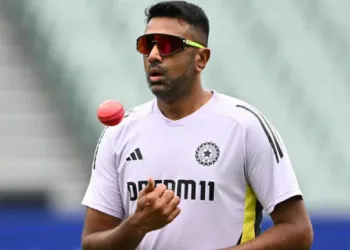 എന്ത് മണ്ടത്തരമാണ് ആ താരത്തിന്റെ കാര്യത്തിൽ ടീം കാണിച്ചത്, സത്യത്തിൽ അവനെ ടീം ചതിക്കുകയാണ് ചെയ്തത്: രവിചന്ദ്രൻ അശ്വിൻ