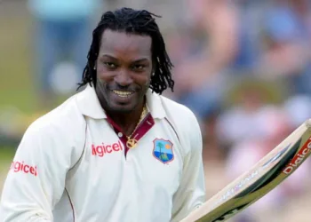 ഇത്രേം ഉള്ളോ ഇത് വെറും സില്ലി, എന്നിട്ട് മറികടക്കാൻ ആർക്കെങ്കിലും തന്റേടം ഉണ്ടോ; ഗെയ്‌ലിന്റെ തകർപ്പൻ റെക്കോഡ് തകർക്കാൻ ശ്രമിക്കാതെ താരങ്ങൾ