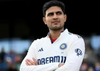 അവനെ ഒന്ന് പരിഗണിക്കടെ, ഗിൽ എന്തൊരു മണ്ടത്തരമാണ് ഇന്നലെ കാണിച്ചത്; ഇന്ത്യൻ നായകനെ കുറ്റപ്പെടുത്തി മുൻ താരങ്ങൾ