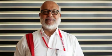 ഗാന്ധിയും നെഹ്രുവും യുകെയിൽ പോയല്ലേ പഠിച്ചത്? മന്ത്രിമാരുടെ വിദേശചികിത്സാ വിവാദത്തിൽ ക്യാപ്‌സ്യൂളുമായി എംഎ ബേബി