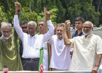 ആർഎസ്എസും സിപിഎമ്മും ഒരുപോലെയെന്ന് രാഹുൽഗാന്ധി ; വിവരക്കേട് വിളിച്ചുപറയുകയാണെന്ന് എം എ ബേബി