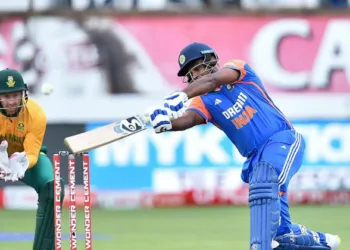 എത്ര നാളായി കളത്തിൽ ഇറങ്ങിയിട്ട്, എന്നിട്ടും സഞ്ജുവിനെ വെല്ലാൻ ആരും ഇല്ല; ആ കണക്കിൽ മുന്നിൽ ഉള്ളത് മലയാളി താരം