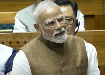 ട്രംപ് എന്നല്ല ലോകത്തിലെ ഒരു നേതാവും ഇന്ന് ഇന്ത്യയോട് ഉത്തരവിടില്ല ; കോൺഗ്രസ് ഇപ്പോൾ പാകിസ്താന്റെ റിമോട്ട് കൺട്രോളറിൽ ആണെന്ന് പാർലമെന്റിൽ മോദി