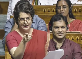 മുംബൈ ഭീകരാക്രമണത്തിലെ എല്ലാ ഭീകരരും കൊല്ലപ്പെട്ടത് യുപിഎ സർക്കാരിന്റെ നേട്ടം ; ലോക്സഭയിൽ തീയാളി പ്രിയങ്ക ; ഏറ്റെടുത്ത് ട്രോളന്മാർ