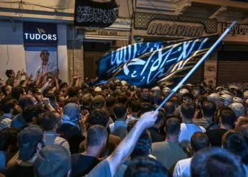 യേശുവും നബിയും കൈകോർക്കുന്ന കാർട്ടൂൺ വരച്ചു; മസസൗഹാർദ്ദം പ്രോത്സാഹിപ്പിക്കാൻ ശ്രമിച്ചവർക്ക് ഇനി ഇരുമ്പഴി സമ്മാനം