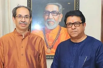 13 വർഷങ്ങൾക്ക് ശേഷം മാതോശ്രീയിലെത്തി രാജ് താക്കറെ ; മഹാരാഷ്ട്രയിൽ പുതിയ രാഷ്ട്രീയ ചർച്ചകൾക്ക് തുടക്കം