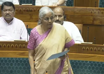 ചർച്ചയുമില്ല, എതിർപ്പുമില്ല ; ലോക്സഭയിൽ വെറും മൂന്ന് മിനിറ്റിനുള്ളിൽ പാസായി ആദായനികുതി ബിൽ