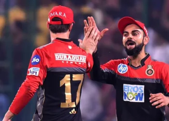 കോഹ്‌ലിയും ഡിവില്ലേഴ്‌സും അല്ല, ആർസിബിയുടെ ഗോട്ട് അയാളാണ്: സുയാഷ് ശർമ്മ