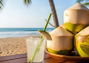 ഇളനീർ വിഷതുല്യമാകുന്ന സാഹചര്യങ്ങൾ..ഈ കൂട്ടർ കുടിക്കുകയേ ചെയ്യരുതേ…