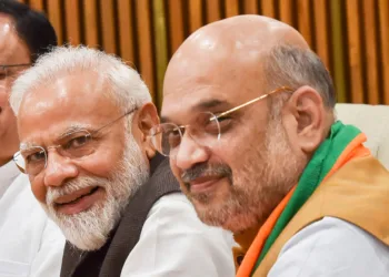 പ്രതിപക്ഷ ബഹളത്തിന് പുല്ലുവില ; വർഷകാലസമ്മേളനത്തിൽ ഇതുവരെ ലോക്സഭ പാസാക്കിയത് 12 ബില്ലുകൾ ; രാജ്യസഭയിൽ 14