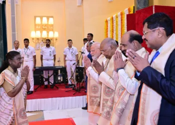 രാഷ്ട്രപതി ഭവനിൽ ‘അറ്റ് ഹോം’ ; പ്രധാനമന്ത്രിയും കേന്ദ്രമന്ത്രിമാരും മൂന്ന് സേനകളുടെ മേധാവിമാരും ഉൾപ്പെടെ അതിഥികൾ