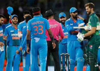 ബാബറും റിസ്‌വാനും ഒന്നും വേണ്ട, ഇന്ത്യയെ തീർക്കാൻ ഇപ്പോൾ ഉള്ള പാകിസ്ഥാൻ ടീം മതി; ആഖിബ് ജാവേദ് പറയുന്നത് ഇങ്ങനെ