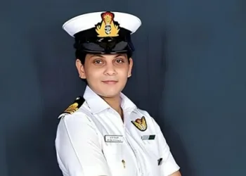 ഭാരതീയർ അന്വേഷിക്കുന്നു, ആരാണ് പ്രേരണ ദേവ്സ്ഥലി ; ഇന്ത്യൻ നാവിക യുദ്ധക്കപ്പലിലെ ആദ്യ വനിതാ കമാൻഡർ