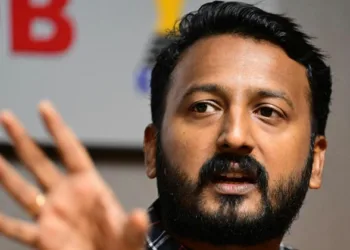 രാഹുലിന്റെ എംഎൽഎ സ്ഥാനവും തെറിക്കുമോ? സ്ഥാനത്ത് നിലനിർത്തണോ എന്ന ചോദ്യവുമായി ഒരു വിഭാഗം കോൺഗ്രസ് നേതാക്കൾ