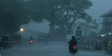 ഇന്ന് അതിതീവ്ര മഴ ; 3 ജില്ലകളിൽ റെഡ് അലർട്ട് ; മുന്നറിയിപ്പുമായി സംസ്ഥാന ദുരന്ത നിവാരണ അതോറിറ്റി