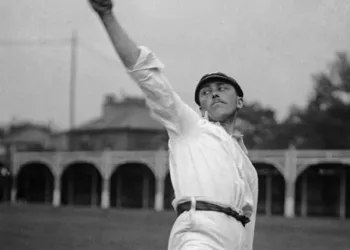 ഒരു കിലോമീറ്റർ നടന്നാൽ കിതപ്പ് ഉള്ള തലമുറക്ക് ഇത് വിശ്വസിക്കാൻ പ്രയാസം, ഈ മനുഷ്യനും തകർപ്പൻ റെക്കോഡും നിങ്ങളെ ഞെട്ടിക്കും; ഇങ്ങനെയും ഉണ്ടോ മനുഷ്യൻ