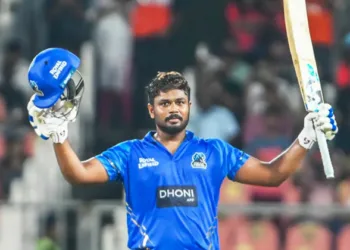 ഒരു പന്തിൽ 13 റൺസ്, റെഡ് ഹോട്ട് ഫോമിൽ സഞ്ജു സാംസൺ; ആ കൂട്ടർക്ക് ഇനി മിണ്ടാതിരിക്കാം