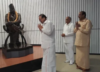 ആർഎസ്എസ് ഓഫീസ് സന്ദർശിച്ച് വെങ്കയ്യ നായിഡു ; ഉപരാഷ്ട്രപതി തിരഞ്ഞെടുപ്പിൽ മത്സരിക്കാൻ സാധ്യതയെന്ന് സൂചന