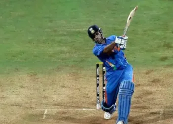 അത് വന്ത് അലർജി, ഒറ്റ സിക്സ് പോലും ഇല്ലാതെ കരിയർ പൂർത്തിയാക്കിയ പ്രമുഖർ ഇവർ; കൂട്ടത്തിൽ ഇന്ത്യൻ താരവും