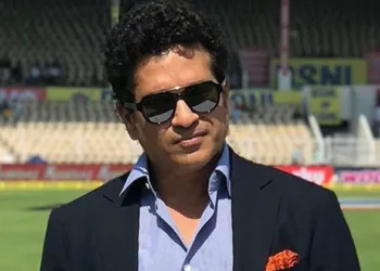 ‘അവൻ ഒട്ടും പഠിക്കുന്നില്ല” സഹതാരത്തെ അർജുൻ എന്ന് തെറ്റിദ്ധരിച്ച എയർ ഹോസ്റ്റസിന് പണി കൊടുത്ത് സച്ചിൻ ടെണ്ടുൽക്കർ; സംഭവം ഇങ്ങനെ
