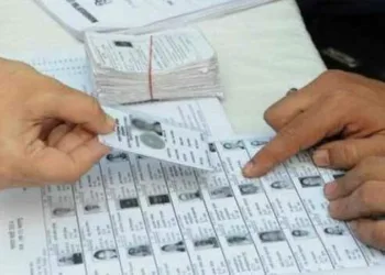 വ്യാജ വോട്ടിൽ കേരളം തന്നെ നമ്പർ വൺ ; കോഴിക്കോട് കോർപ്പറേഷനിൽ ഒരു വീട്ടു നമ്പറിൽ 327 വോട്ടർമാർ ; ആരോപണവുമായി എം കെ മുനീർ