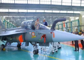 വ്യോമസേനയ്ക്ക് ഇരട്ടി കരുത്തേകാൻ പുതിയ രണ്ട് തേജസ് മാർക്ക് 1എ യുദ്ധവിമാനങ്ങൾ ; പൂർണ്ണ സജ്ജമെന്ന് എച്ച്എഎൽ