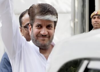 ഹവാല പണത്തിലൂടെ രാജ്യത്ത് തീവ്രവാദ പ്രവർത്തനങ്ങൾ ; കശ്മീർ വിഘടനവാദി നേതാവ് ഷബീർ അഹമ്മദ് ഷായുടെ ജാമ്യാപേക്ഷ സുപ്രീംകോടതി തള്ളി