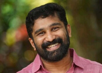 തിരിച്ചടി ഉച്ചിയിൽ തന്നെ ; ബീഹാർ പോസ്റ്റ് വിവാദത്തിന് പിന്നാലെ ഐടി സെല്ലിൽ നിന്നും വി ടി ബൽറാം പുറത്ത്