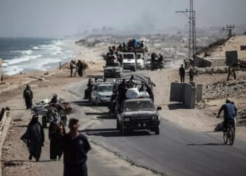 ഗാസ മുനമ്പ് നിലംപരിശാക്കി, അടുത്ത ലക്ഷ്യം ഗാസ നഗരം ; കരയാക്രമണം ആരംഭിച്ച് ഇസ്രായേൽ ; കൂട്ടത്തോടെ പാലായനം ചെയ്ത് ഗാസയിലെ ജനങ്ങൾ